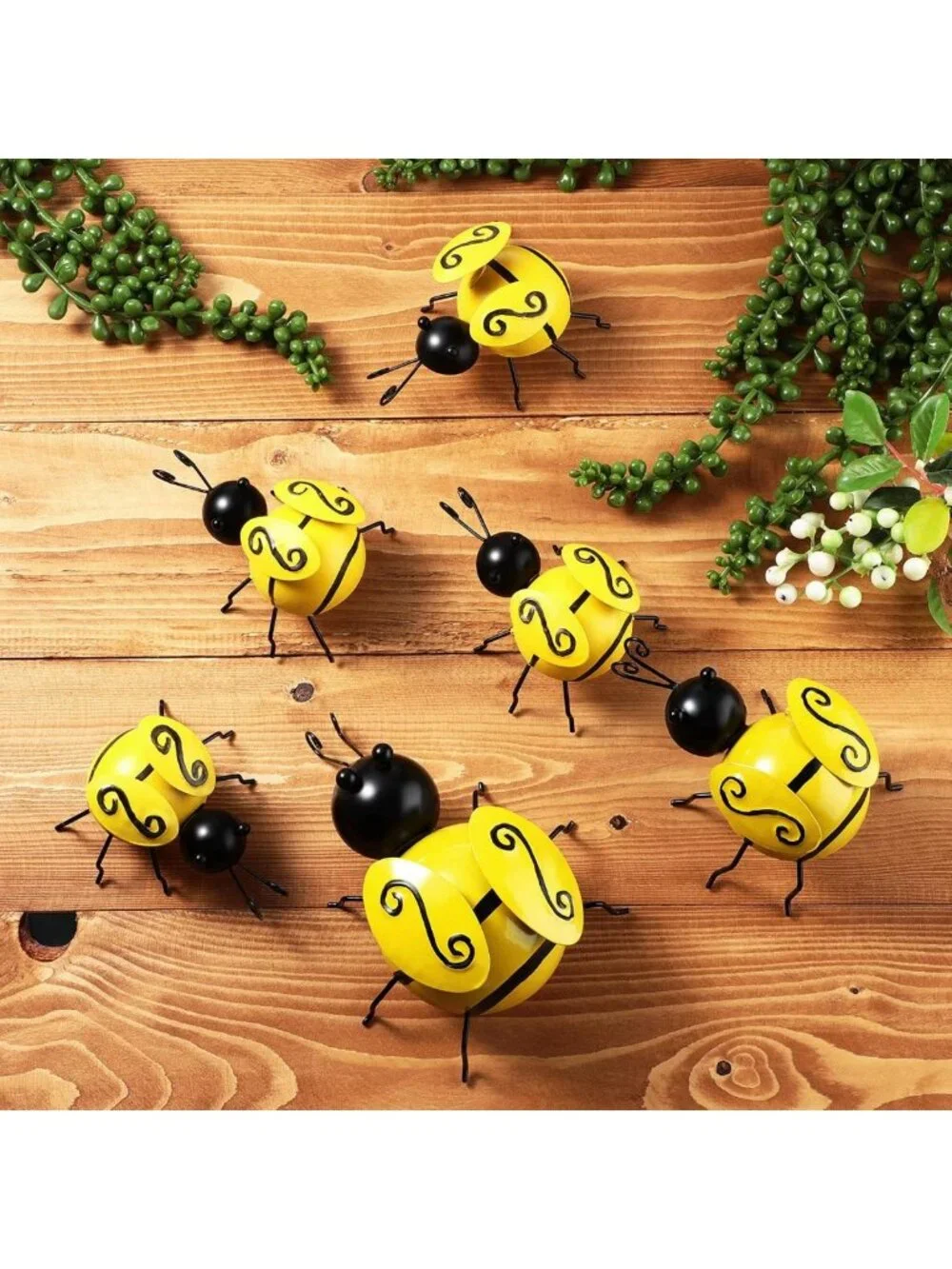 6 Pcs Metal Bee Outdoor Decor - 3D Iron Art Sculptures for Garden & Patio